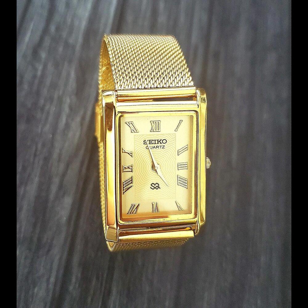 🌟Vintage Tank Rectangular Gorgeous Champaign Dial Milanese band Mens Watch